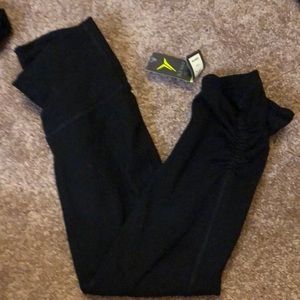 NWT old navy crop leggings